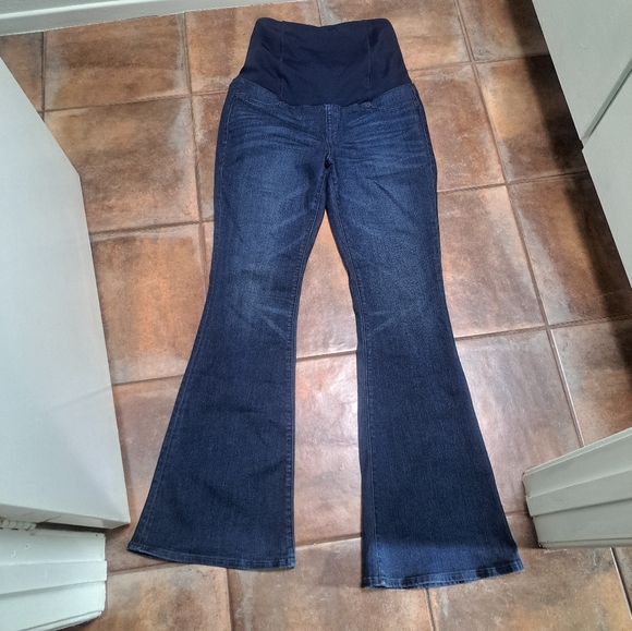 Ingrid & Isabel maternity jeans, size 31, flare legs - Picture 2 of 14